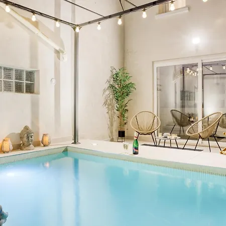 Avec Piscine Privee